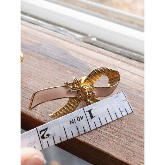 Vintage Avon Gold-Tone & Cream Enamel Ribbon Rose Brooch Pin Jewelry - Picture 3 of 5